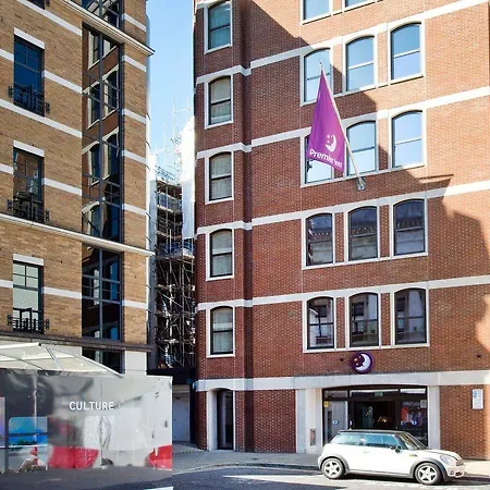 Premier Inn London Farringdon - Smithfield-2